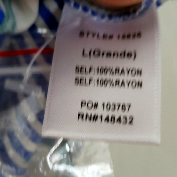 Staccato Blouse Blue & Ivory flowers with ties for synching  Soft/Rayon NWOT - Picture 15 of 16